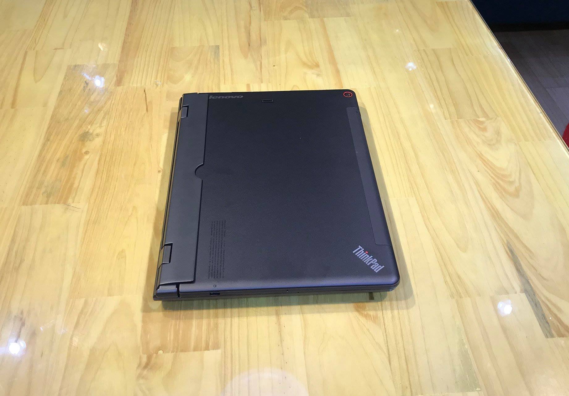 Lenovo ThinkPad Helix 2-1.jpg